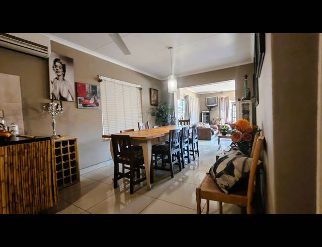 3 BEDROOM HOUSE FOR SALE IN RIVERSIDE BEACH CLUB